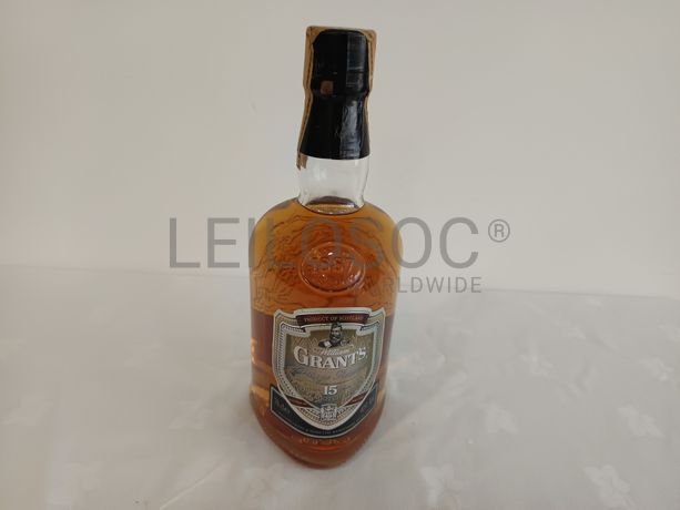 Garrafa de Whisky Grant's 15 anos