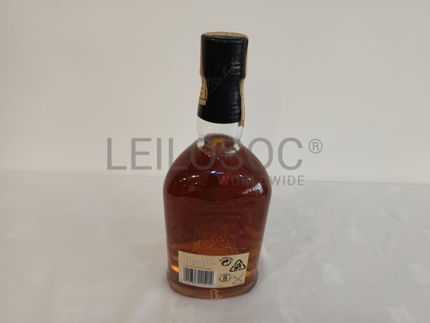 Garrafa de Whisky Grant's 15 anos