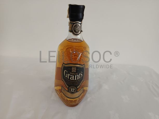 Garrafa de Whisky Grant's 12 anos