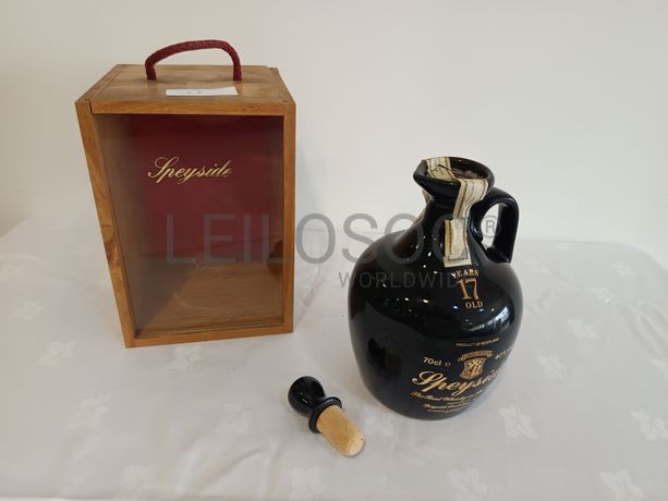 Garrafa de Whisky Speyside 17 Anos