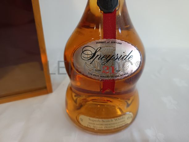 Garrafa de Whisky Speyside 21 Anos