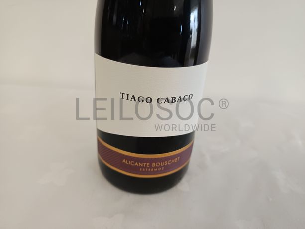 Garrafa de vinho tinto Tiago Cabaço Alicante Bouschet 2022