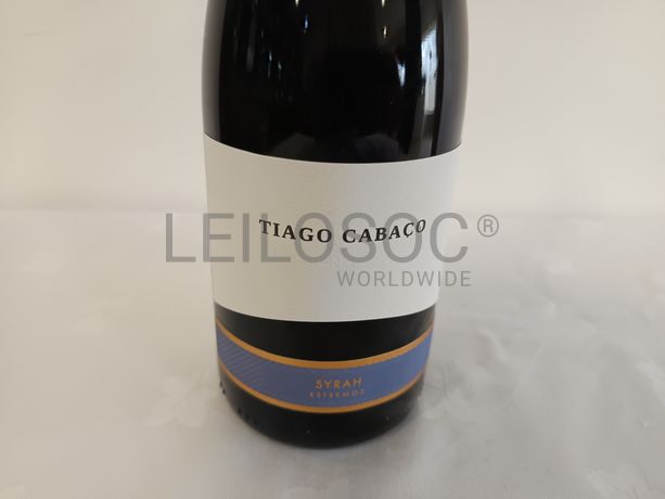 Garrafa de vinho tinto Tiago Cabaço Syrah 2022
