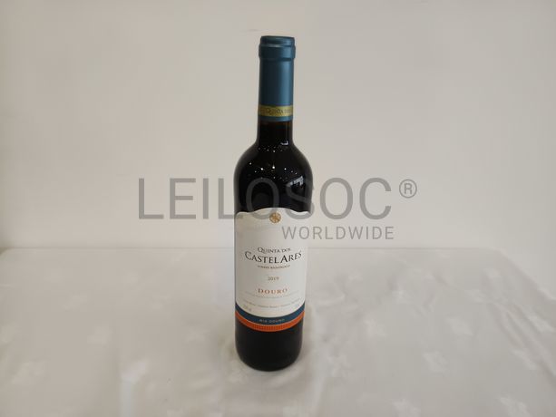 Garrafa de vinho tinto Quinta dos Castelares Douro 2019