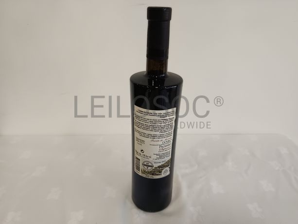Garrafa de vinho tinto Próspero Superior Douro 2000