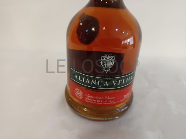 Aguardente Vínica Velha Aliança Velha, 38% Vol