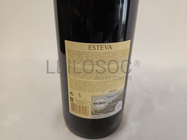 Garrafa de vinho tinto Esteva Douro 2000