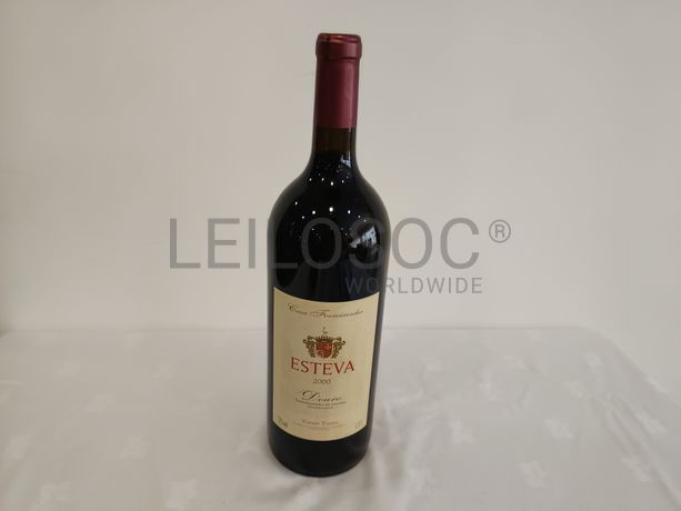 Garrafa de vinho tinto Esteva Douro 2000