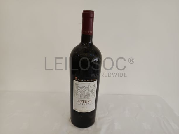Garrafa de vinho tinto Esteva Douro 2013