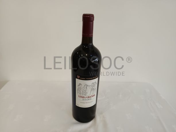 Garrafa de vinho tinto Vinha Grande Douro 2017