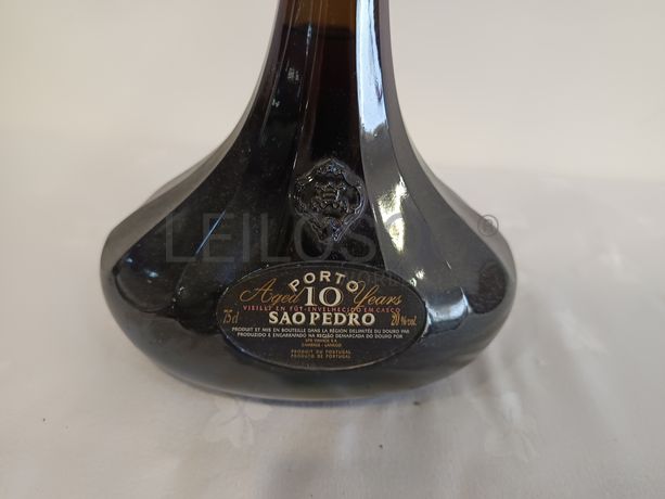 Garrafa de vinho do porto São Pedro 10 anos
