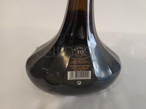 Garrafa de vinho do porto São Pedro 10 anos