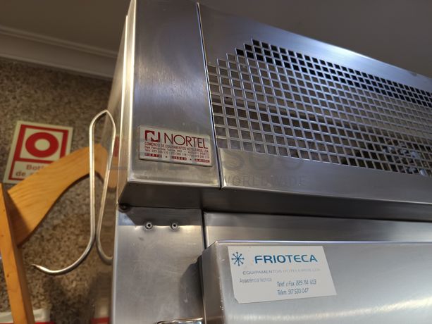 Frigorífico de 2 portas marca Inortel