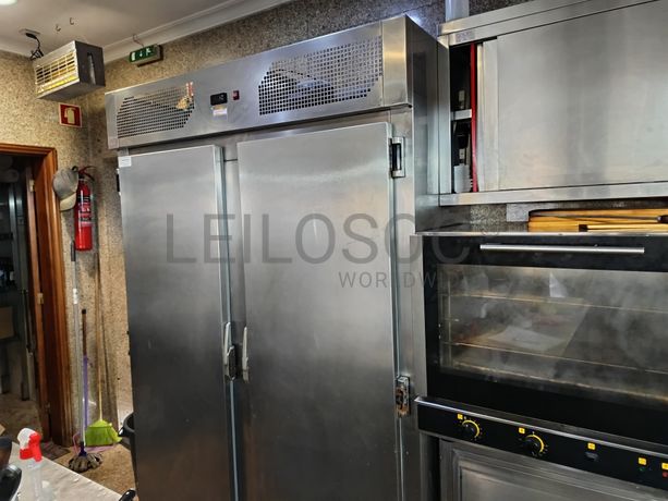 Frigorífico de 2 portas marca Inortel