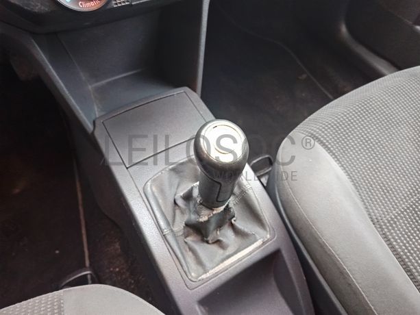 Volkswagen Polo · Ano 2008