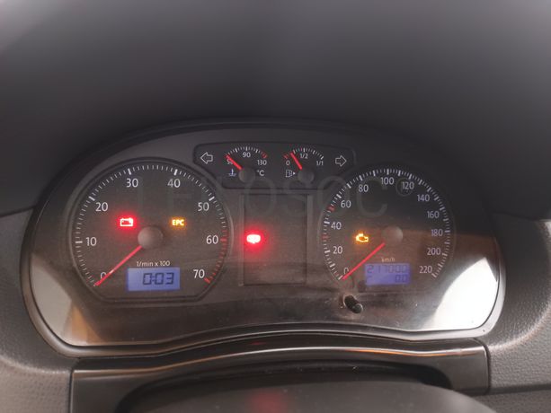 Volkswagen Polo · Ano 2008