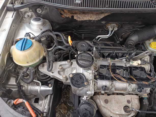 Volkswagen Polo · Ano 2008