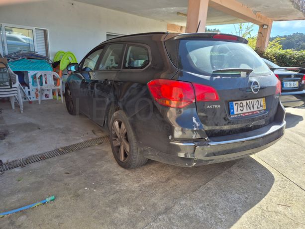 Opel Astra · Ano 2013