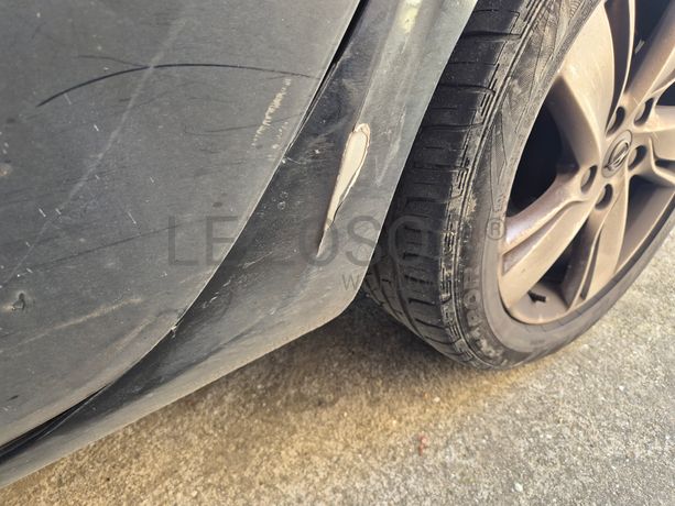 Opel Astra · Ano 2013