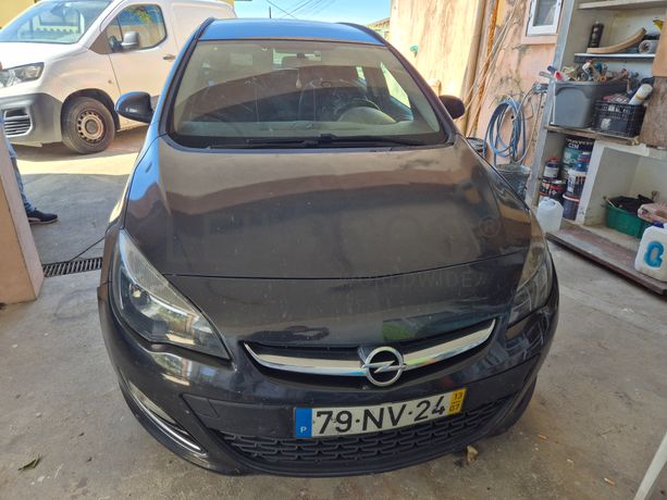 Opel Astra · Ano 2013
