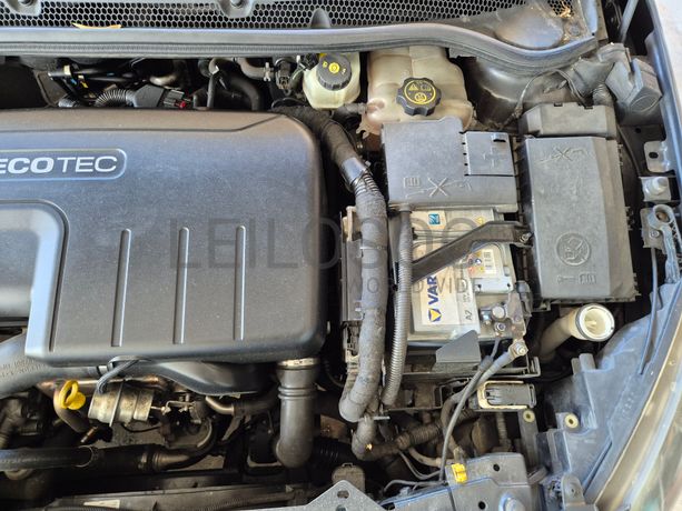 Opel Astra · Ano 2013