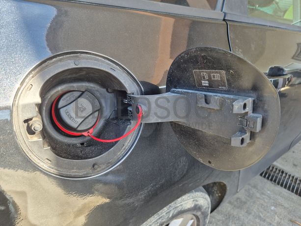 Opel Astra · Ano 2013