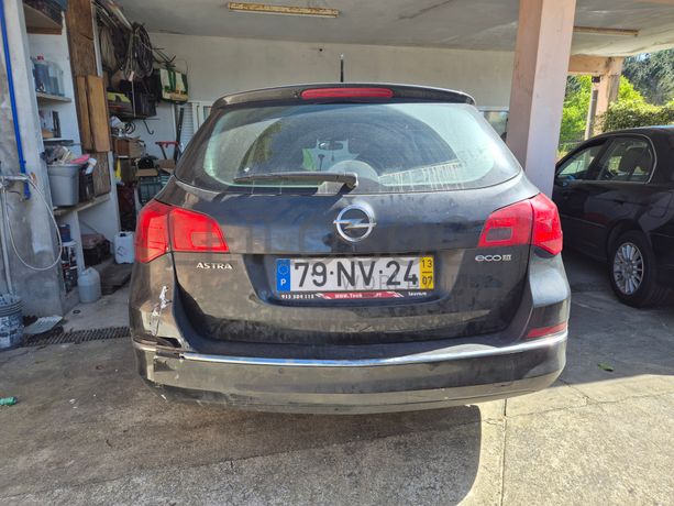 Opel Astra · Ano 2013