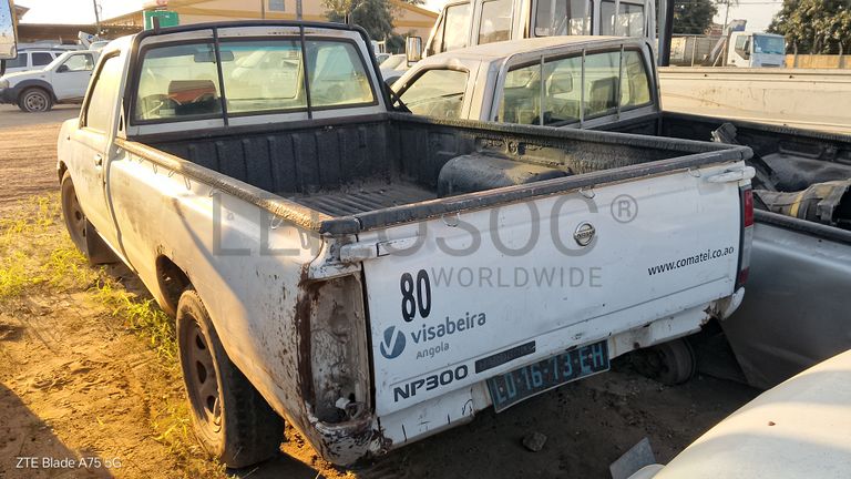 Nissan Hardbody 2WD SC TD27