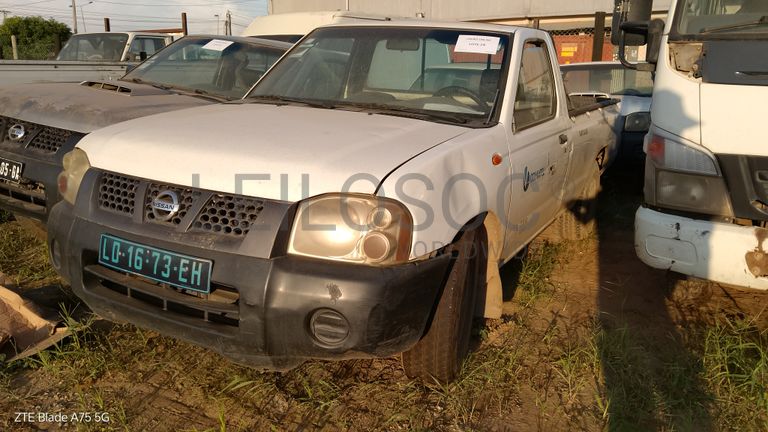 Nissan Hardbody 2WD SC TD27