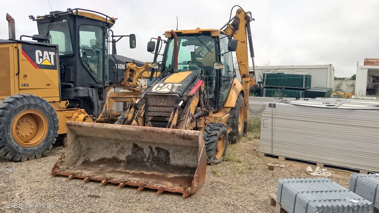 Retroescavadora Caterpillar 428E