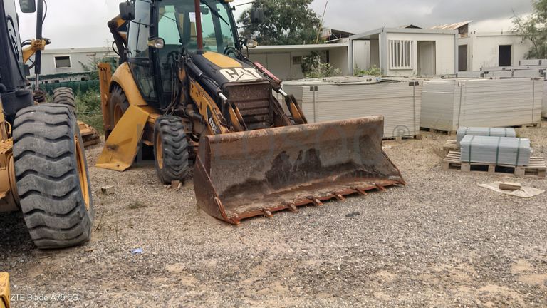 Retroescavadora Caterpillar 428E