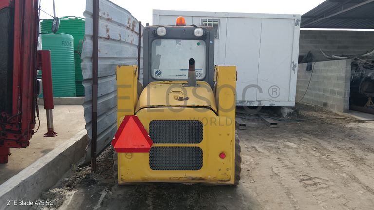 Mini Pa Carregadora Komatsu SK714