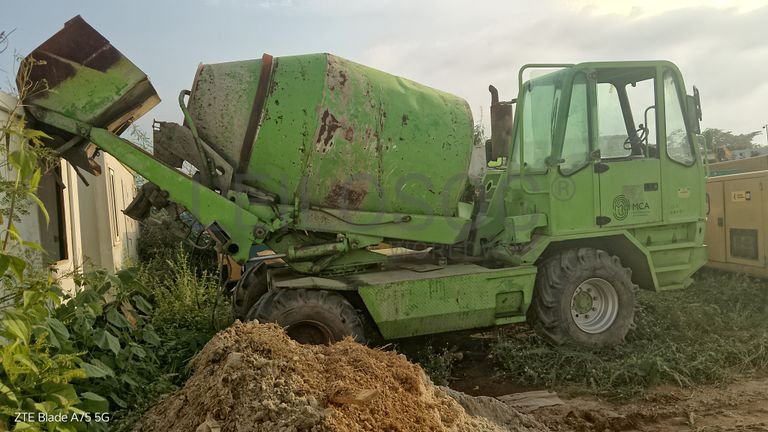 Auto Betoneira 3,500 lts Merlo DBM3500EV