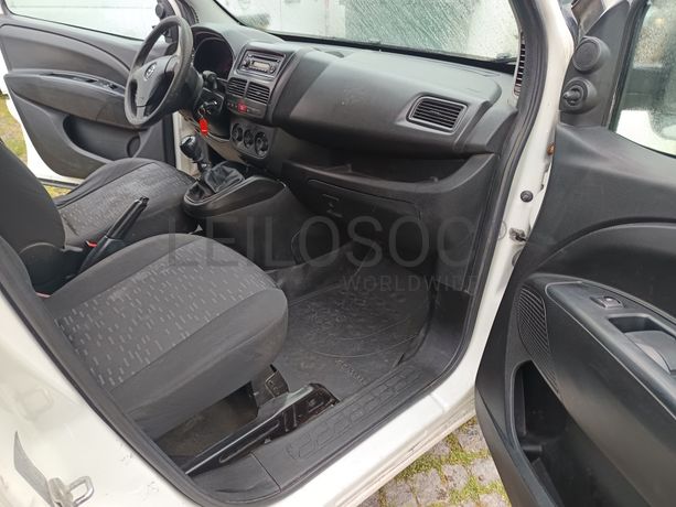 Opel Combo · Ano 2016