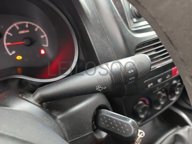Opel Combo · Ano 2016