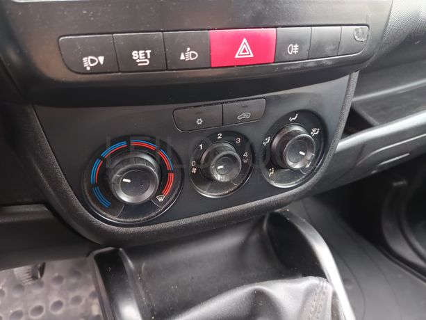 Opel Combo · Ano 2016