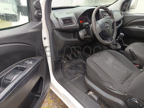Opel Combo · Ano 2016