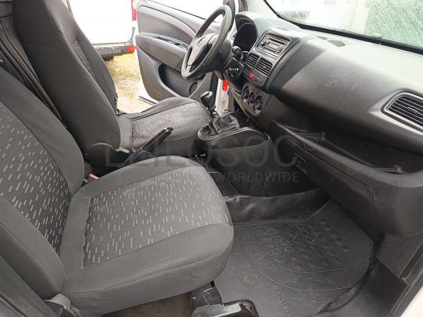Opel Combo · Ano 2016