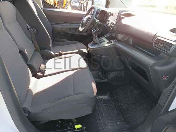 Toyota Proace City · Ano 2021