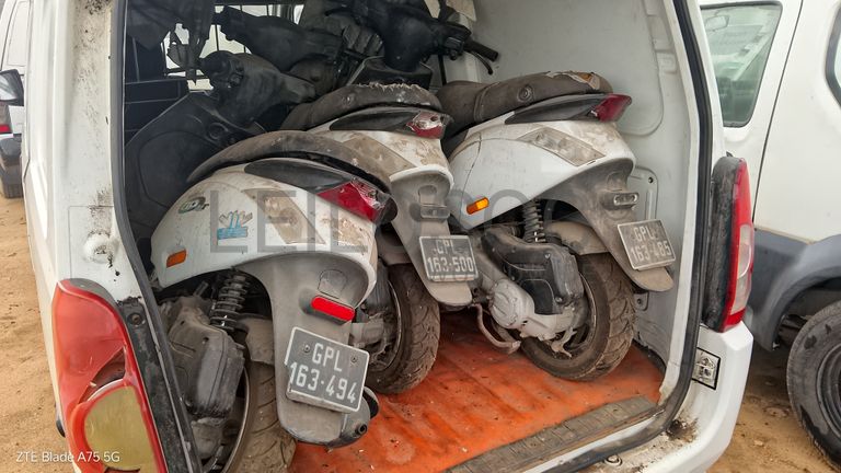 Motociclo Piaggio 50cc + Motociclo Piaggio 50cc + Motociclo Piaggio 50cc