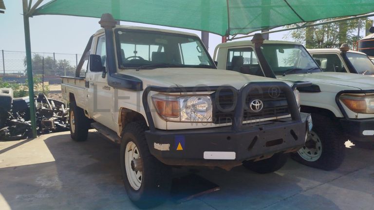Toyota Land Cruiser 3,18m - 2013