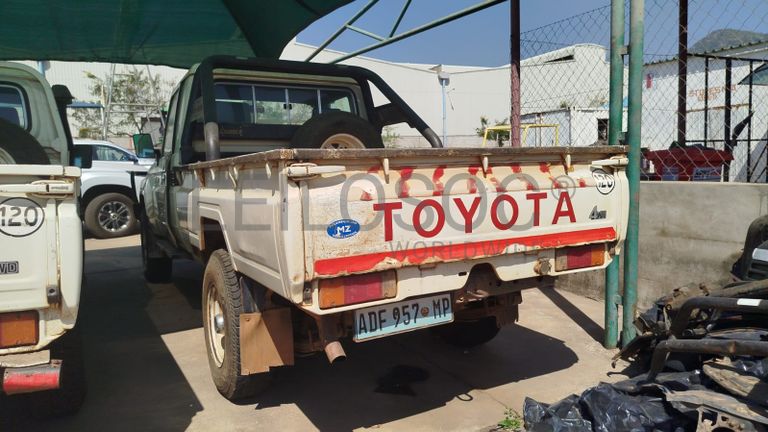 Toyota Land Cruiser 3,18m - 2013