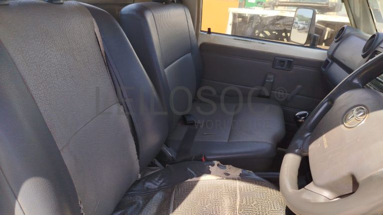 Toyota Land Cruiser 3,18m - 2013