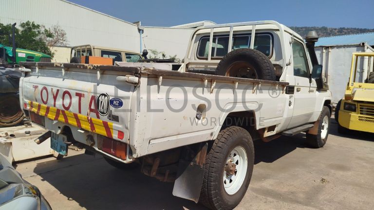 Toyota Land Cruiser 3,18m - 2013