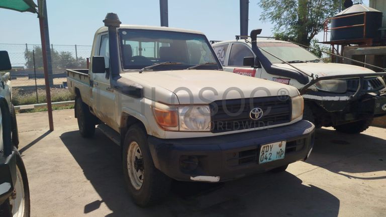 Toyota Land Cruiser 3,18m - 2013