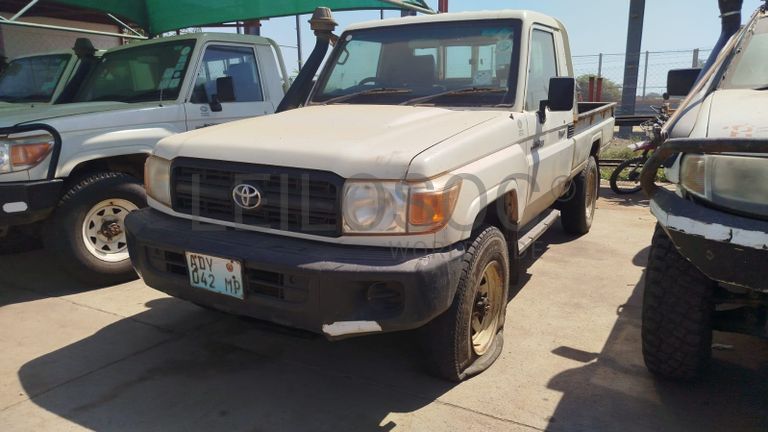 Toyota Land Cruiser 3,18m - 2013