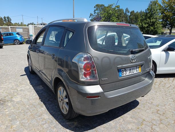 Toyota Carola Verso D4D · 7 Lugares · Ano 2005