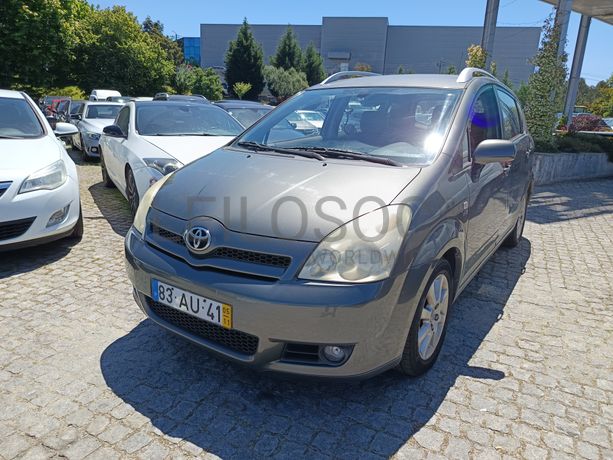 Toyota Carola Verso D4D · 7 Lugares · Ano 2005
