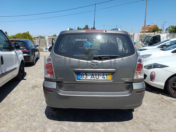 Toyota Carola Verso D4D · 7 Lugares · Ano 2005