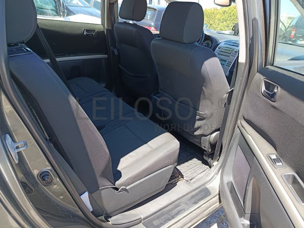 Toyota Carola Verso D4D · 7 Lugares · Ano 2005